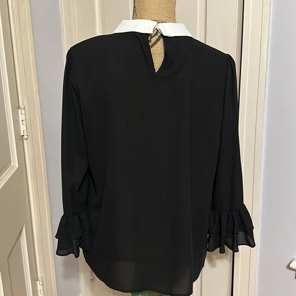 Elle Blouse - Picture 6 of 8